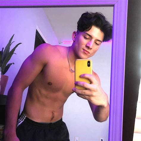 Tony Lopez @lopeztony Instagram photos leaks and nude videos